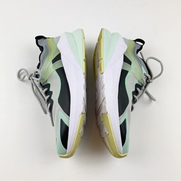 Fabletics Cheviot Performance Memory Form Ultra Lightweight Sneakers Green 6.5 - Picture 8 of 13